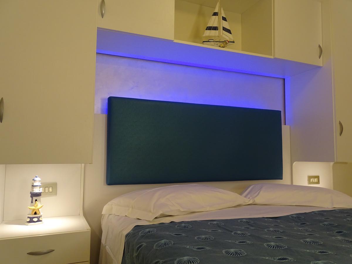 Hotel Felix Ріміні Екстер'єр фото